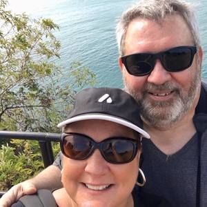 Meet your Posher, Lesliejim